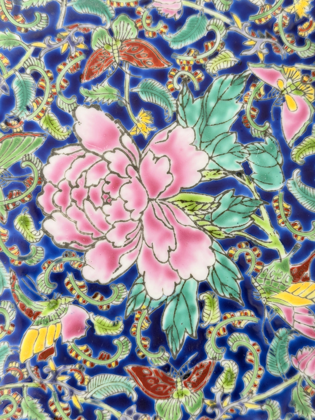 Prachtig Groot Chinees in "Famille Rose" stijl sierbord