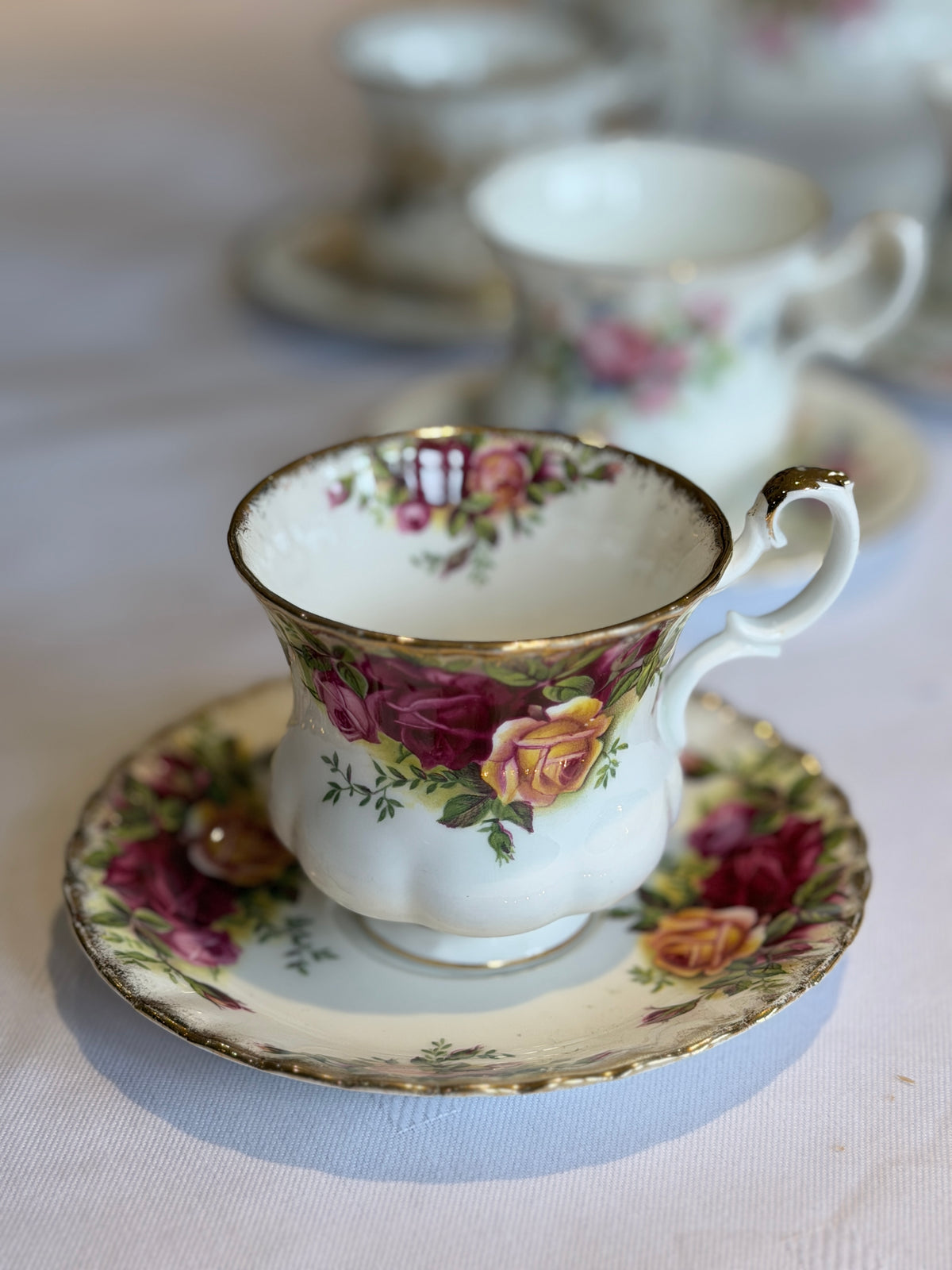 Prachtige Engelse High Tea Set – Royal Albert / Royal Ascot