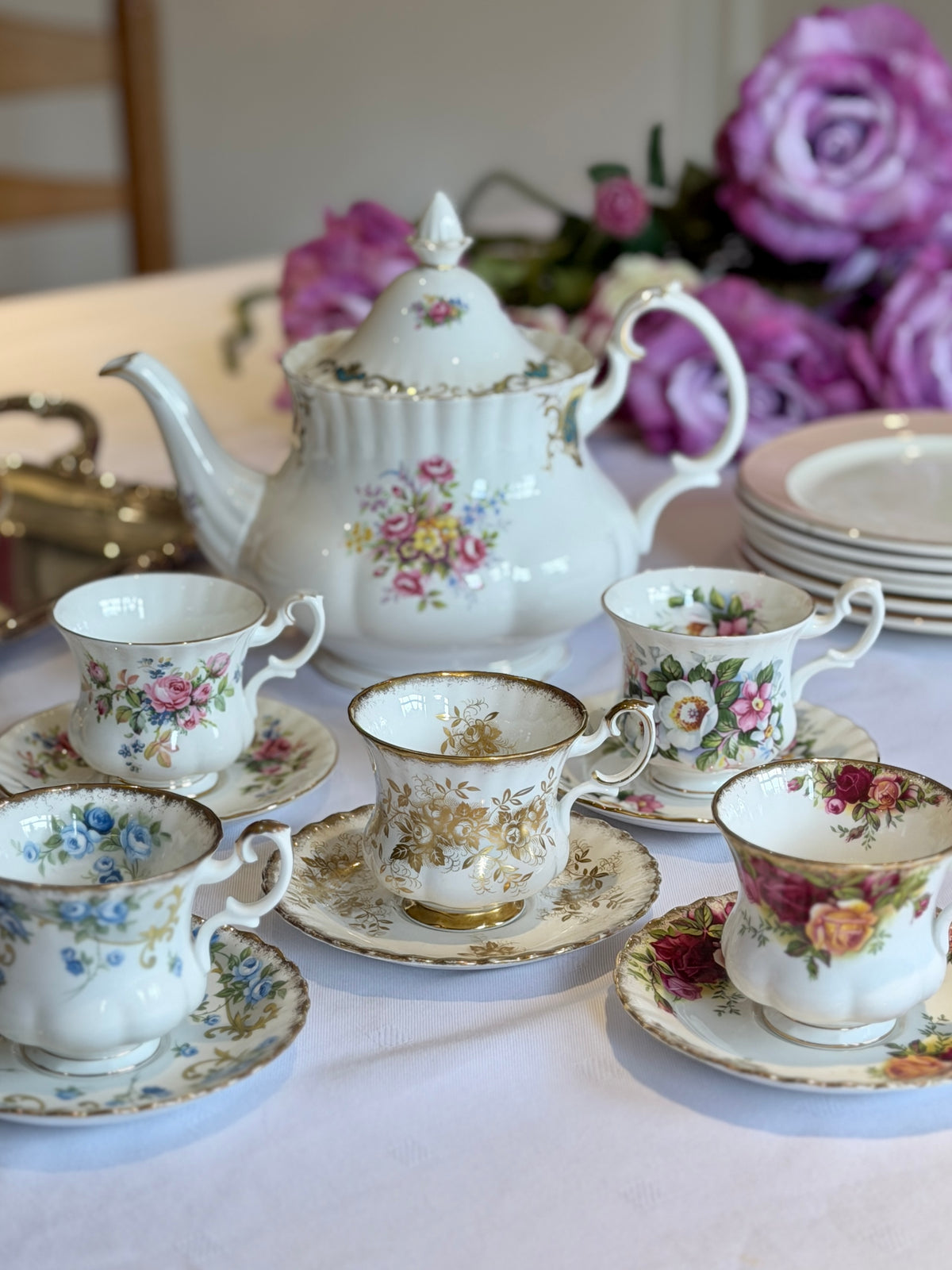 perfect mismatched teaset royal albert and royal ascot