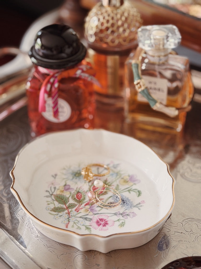 Wild Tudor Aynsley & co sieradenschaaltje