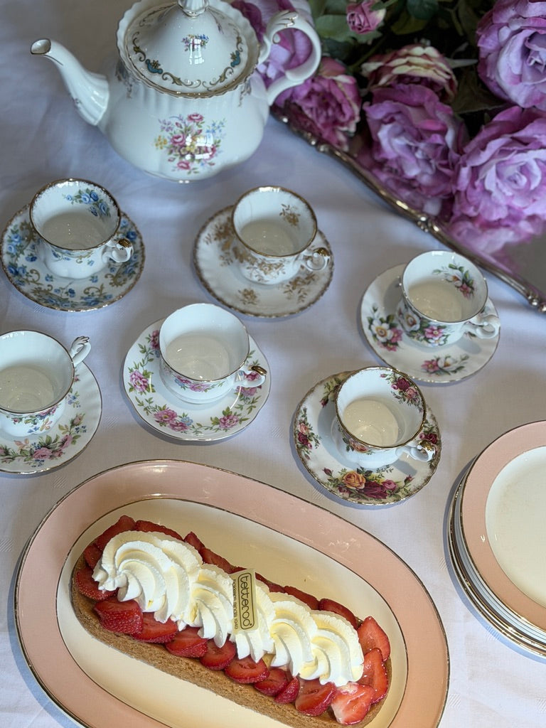 Prachtige Engelse High Tea Set – Royal Albert / Royal Ascot